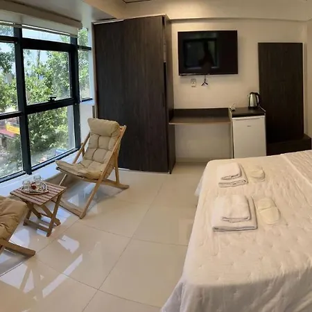 מלון Shero Palace